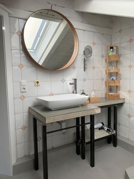 Chiemgau-Loft Zwischen Seenzauber Und Gipfelglueck Riedering Dış mekan fotoğraf